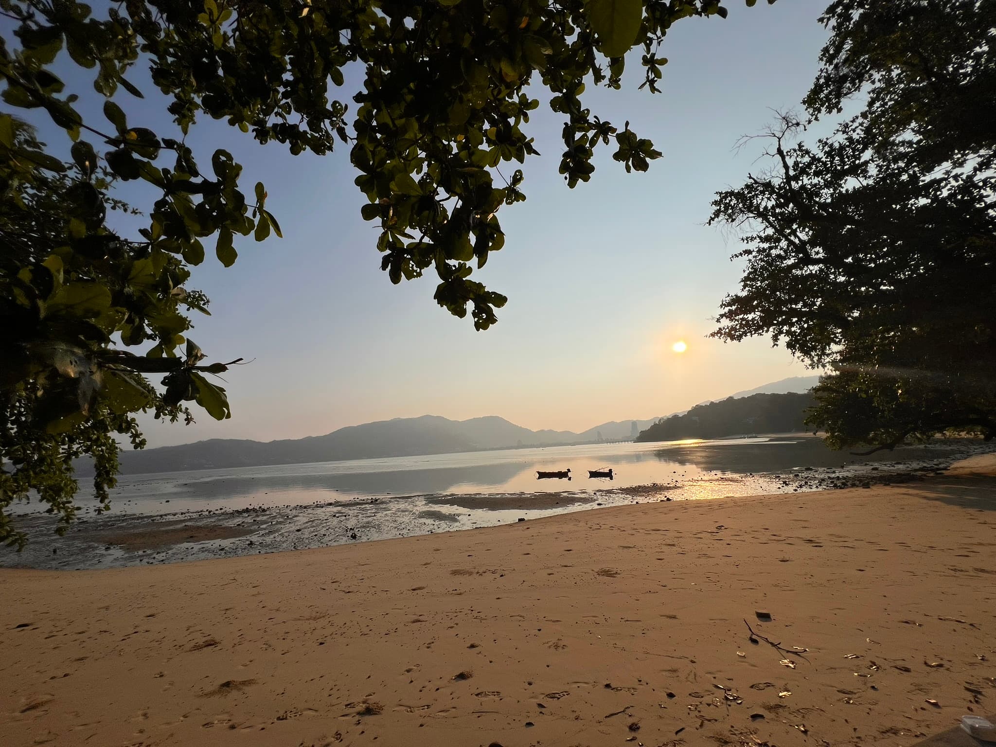 Patong Beach, Tri Trang Morning 2